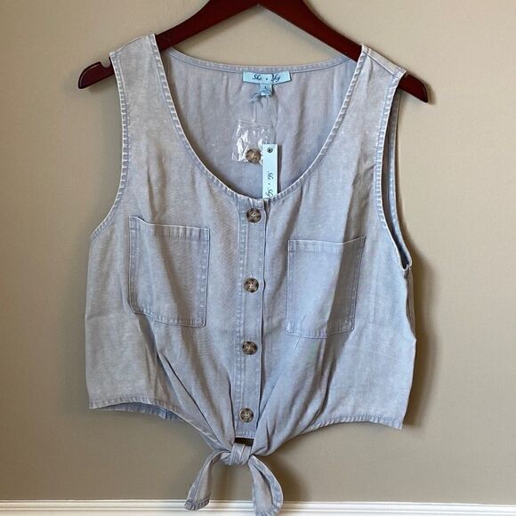 She and Sky Tops - NWT Stone Washed Crop Top